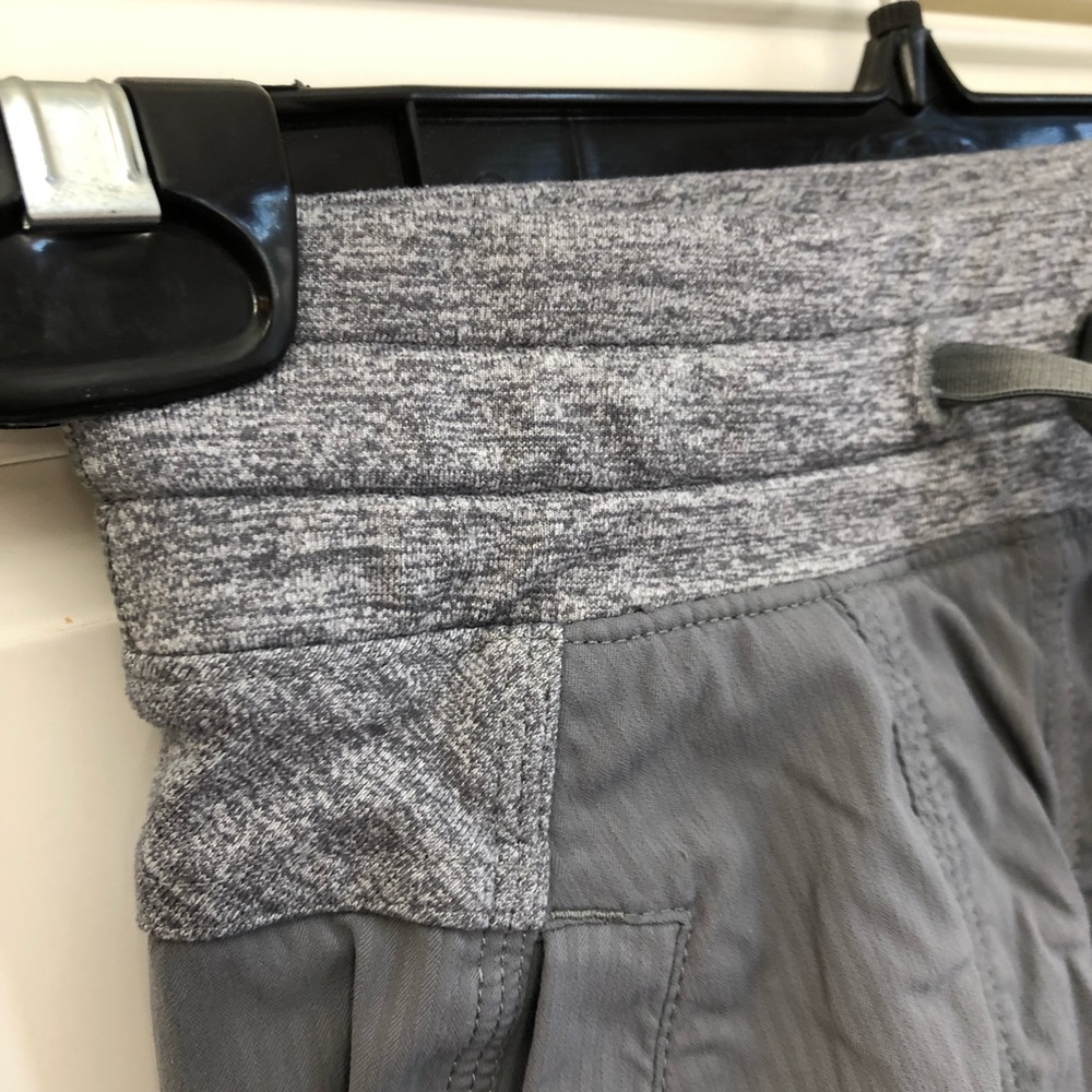 EUC Ivivva by Lululemon Live to Move crop - Picture 5 of 12